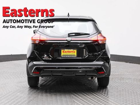 Used 2023 Nissan Kicks S image 6