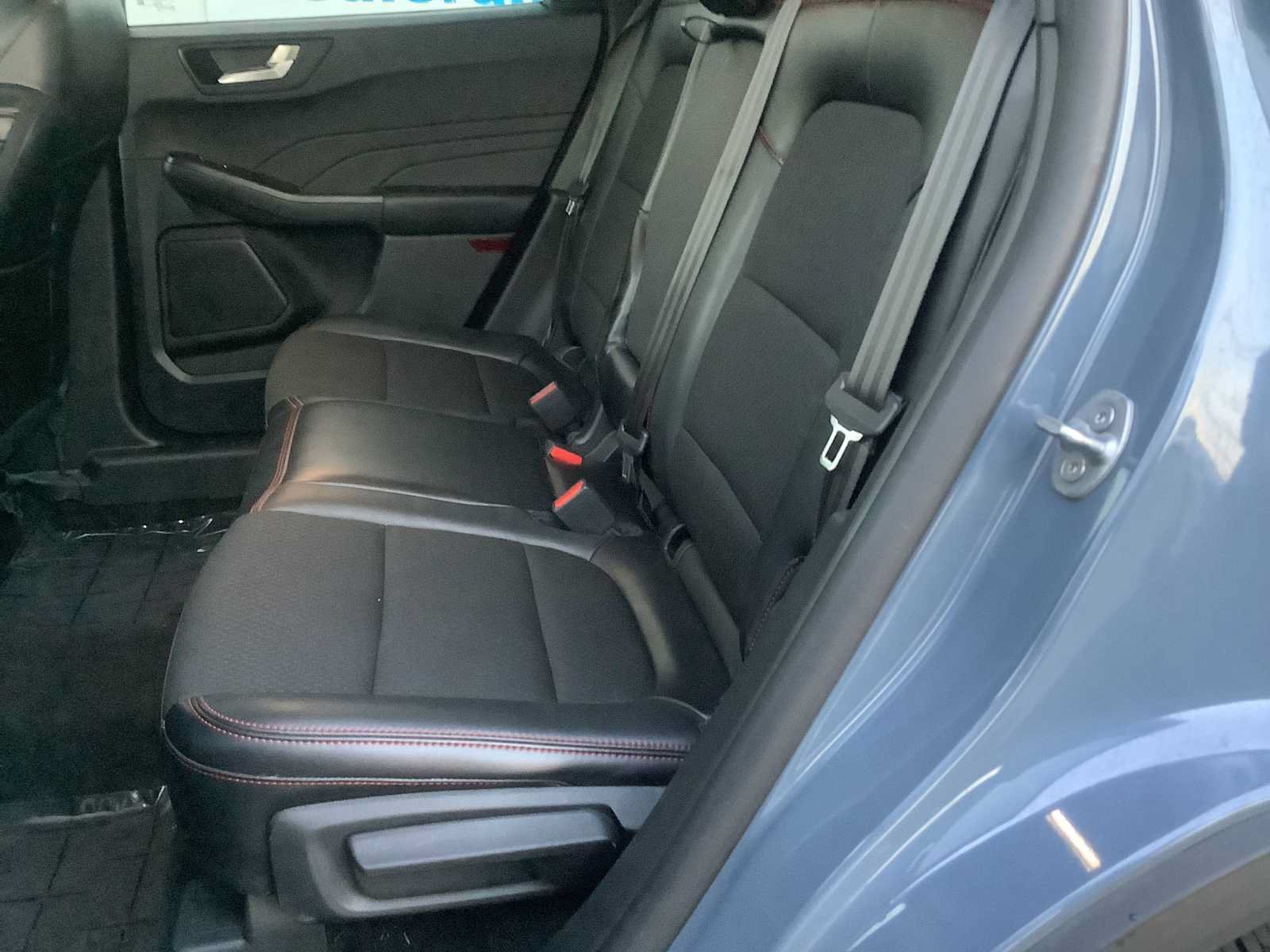 Used 2025 Ford Escape ST-Line Select AWD/4WD image 13