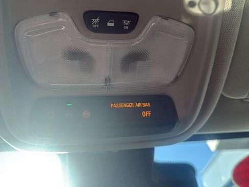 Used 2025 Buick Encore GX Preferred AWD/4WD image 20