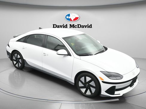 Used 2025 Hyundai Ioniq 6 SE AWD/4WD image 36