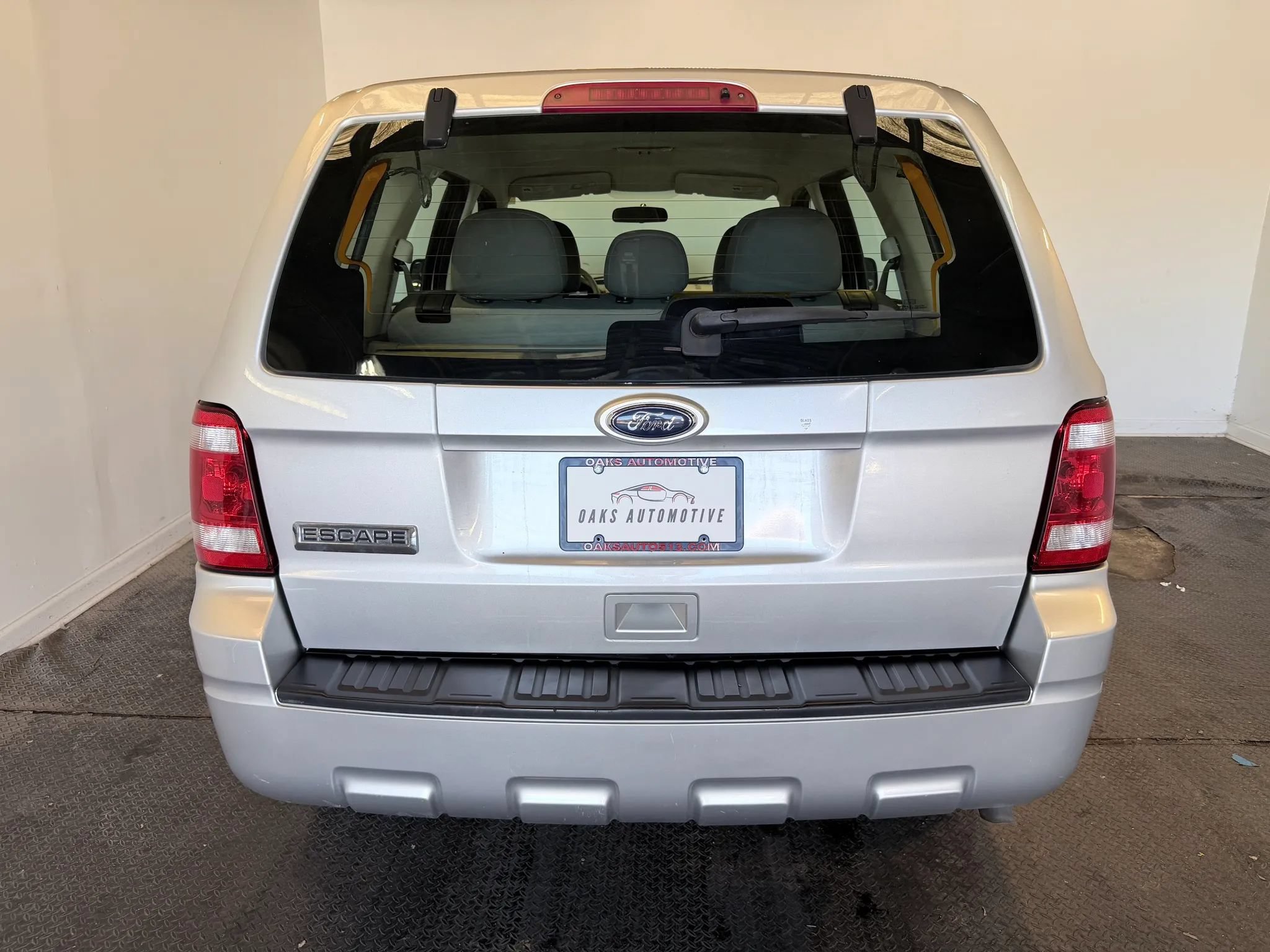 Used 2010 Ford Escape XLS FWD image 6