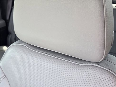 Used 2022 GMC Sierra 1500 SLT w/ SLT Premium Plus Package image 10