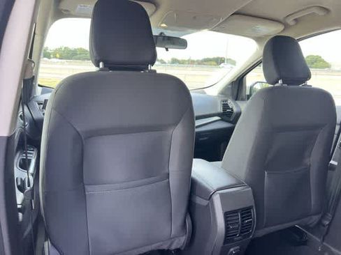Used 2018 Ford Escape SE w/ SE Sync 3 Package FWD image 13