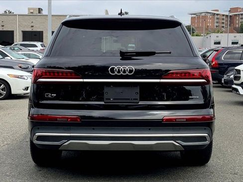 Used 2023 Audi Q7 3.0T Premium Plus image 3