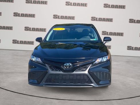 Used 2024 Toyota Camry SE FWD image 8