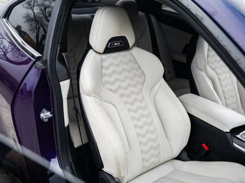 Used 2024 BMW M4 Coupe w/ Executive Package image 32