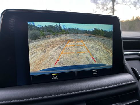 Used 2022 Chevrolet Tahoe Z71 image 38