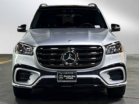 Certified 2025 Mercedes-Benz GLS 450 4MATIC image 8