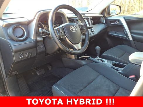 Used 2018 Toyota RAV4 XLE w/ Convenience Package image 13