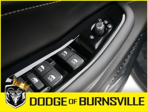 Used 2022 Jeep Grand Cherokee Overland w/ Luxury Tech Group IV image 18