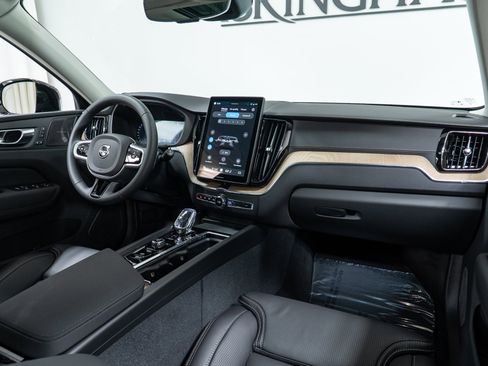 New 2026 Volvo XC60 B5 Ultra w/ Protection Package Premier image 14