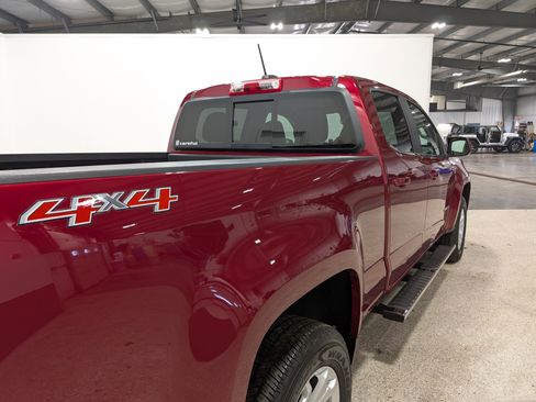 Used 2019 Chevrolet Colorado LT image 3