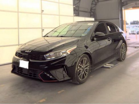Used 2023 Kia Forte GT-Line w/ GT-Line Premium Package FWD image 2