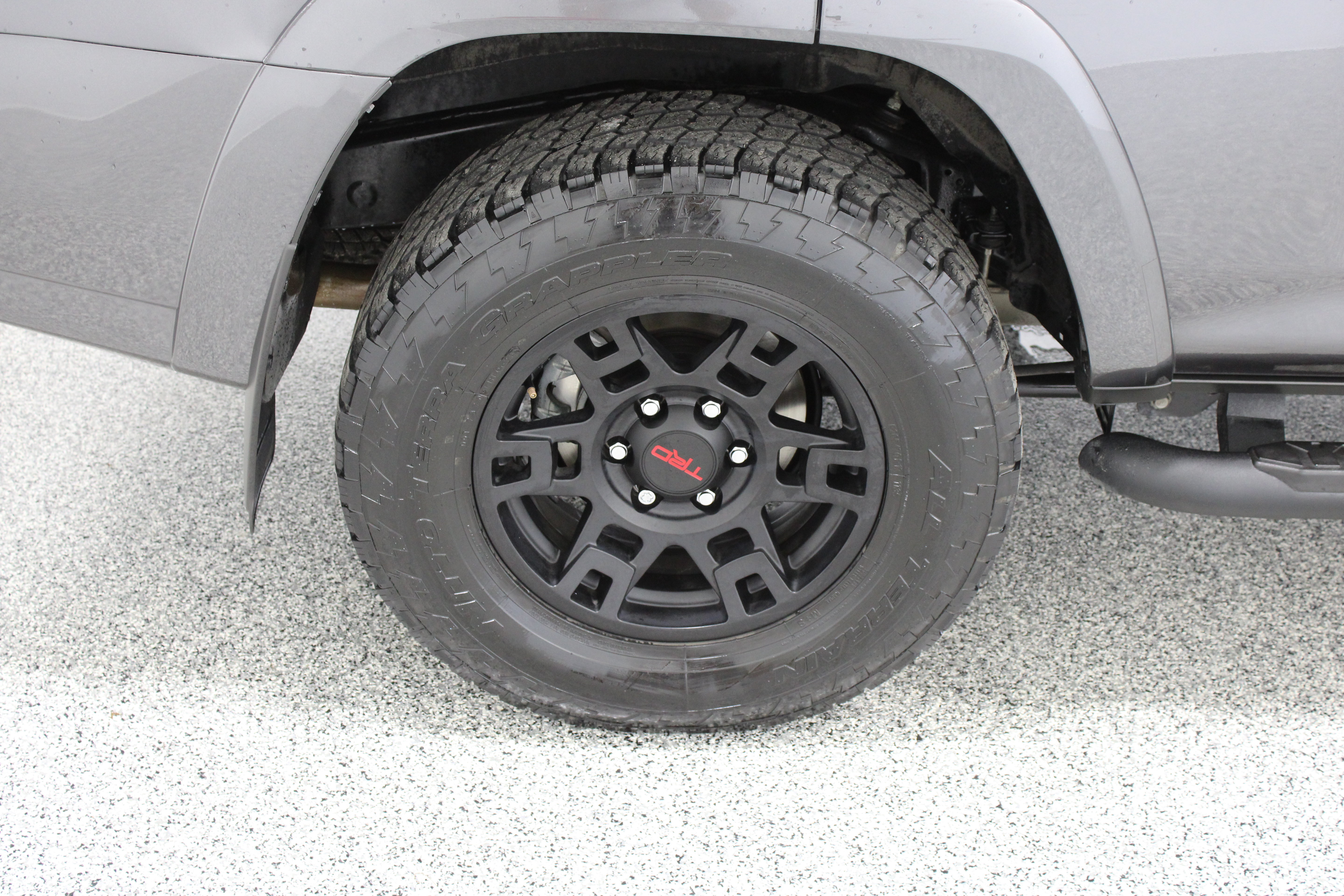 Used 2023 Toyota 4Runner SR5 Premium w/ Moonroof Package RWD image 6