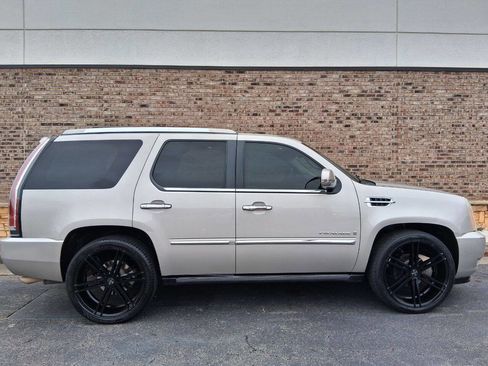 Used 2008 Cadillac Escalade 2WD image 6