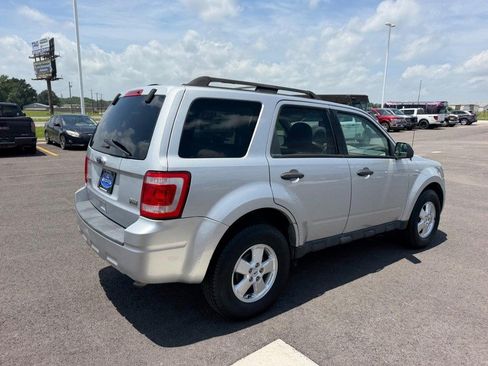 Used 2012 Ford Escape XLT FWD image 5