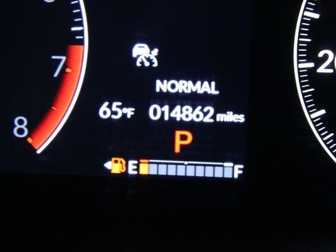 Used 2024 Honda HR-V LX image 32