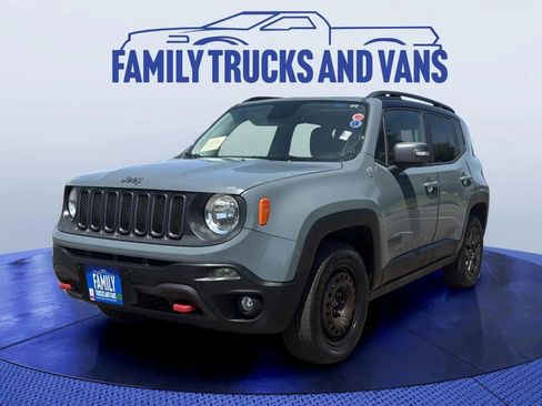 Used 2017 Jeep Renegade Trailhawk image 1