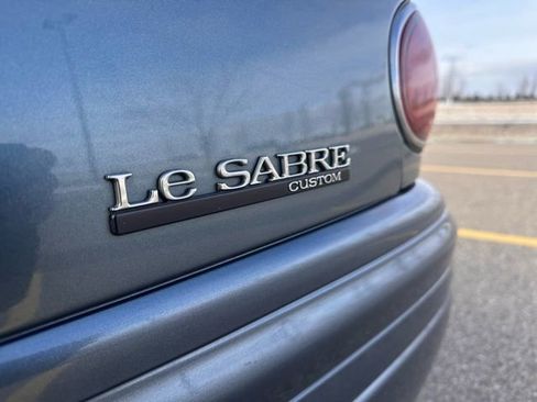 Used 2002 Buick Le Sabre Custom w/ Luxury Pkg image 10