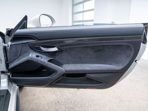 Used 2019 Porsche 911 GT3 RS RWD image 31