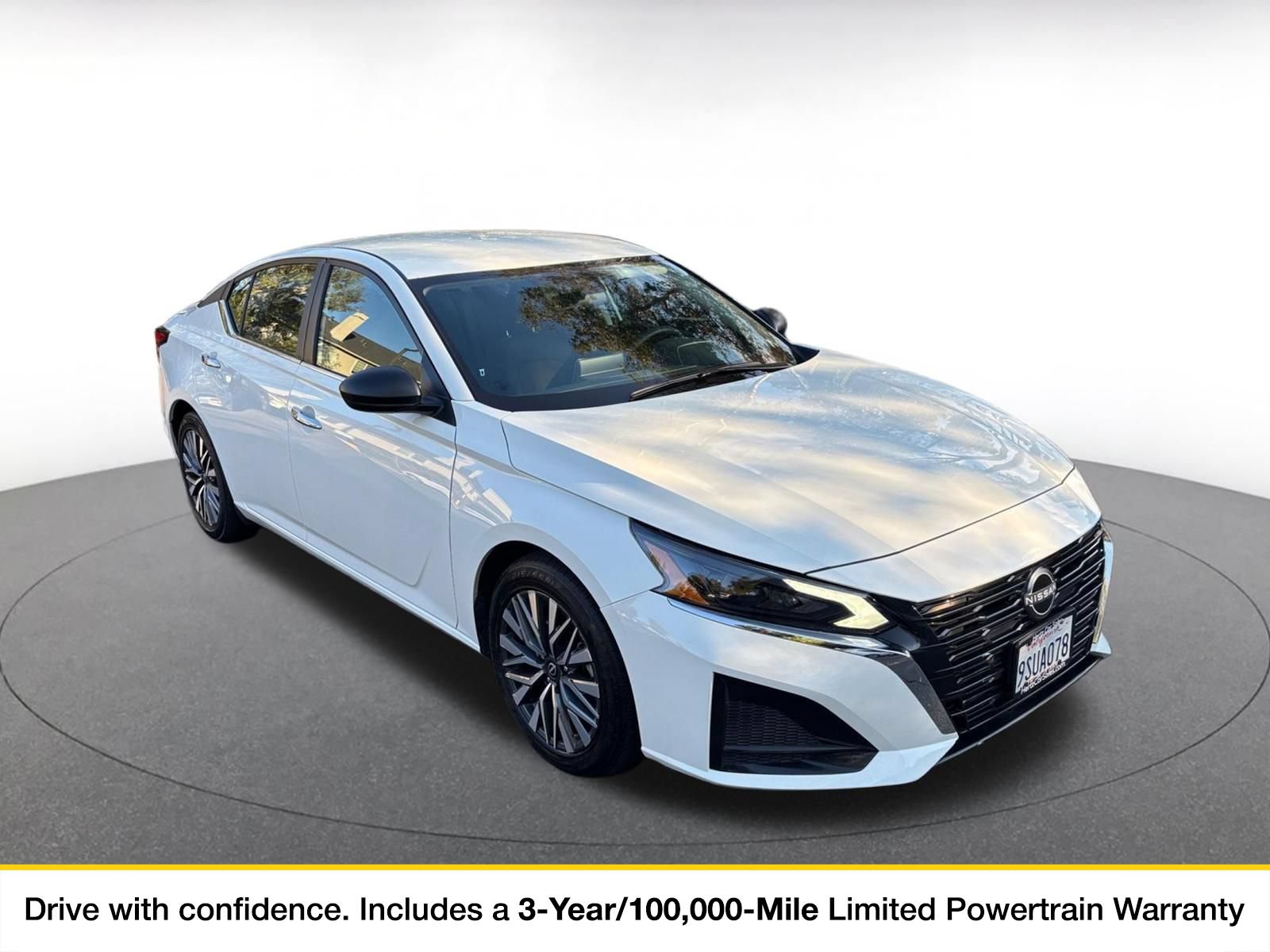 Used 2025 Nissan Altima 2.5 SV FWD image 1