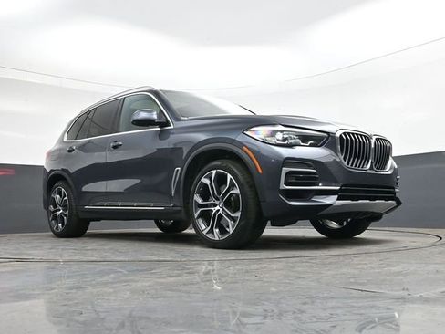 Used 2022 BMW X5 sDrive40i w/ Premium Package image 31