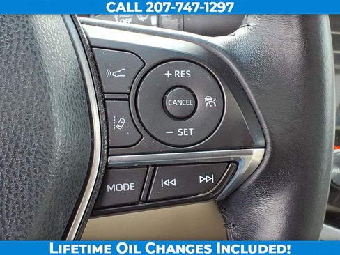 Used 2018 Toyota Camry XLE w/ Audio Package image 17