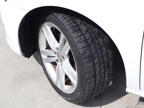 Used 2014 Volkswagen Passat TDI SE FWD image 10