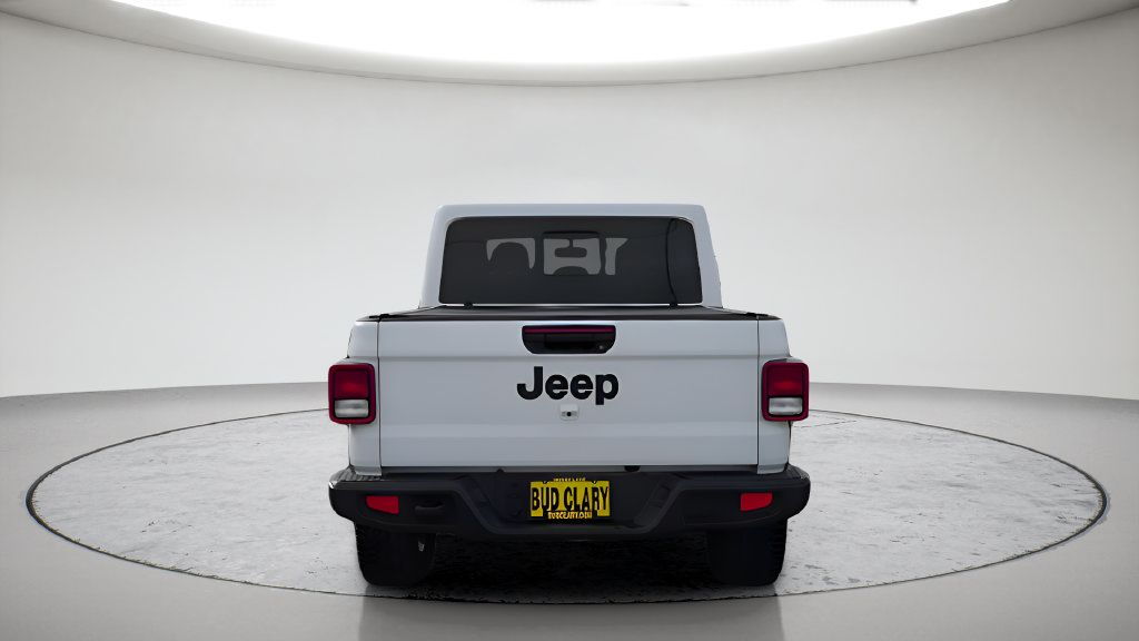 Used 2025 Jeep Gladiator Sport AWD/4WD image 15