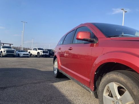 Used 2010 Dodge Journey SXT w/ Flexible Seating Group image 7