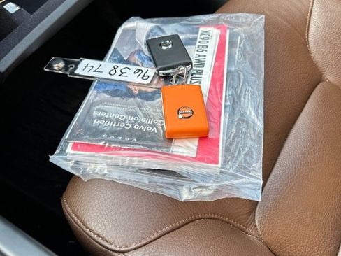 Certified 2023 Volvo XC90 B6 Plus w/ Protection Package Premier image 9