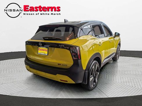 New 2025 Nissan Kicks SR image 7