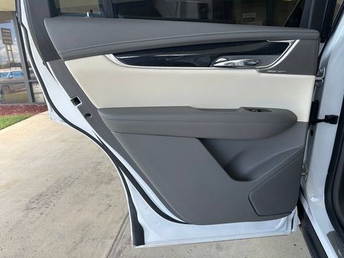 Used 2021 Cadillac XT6 Premium Luxury AWD/4WD image 26