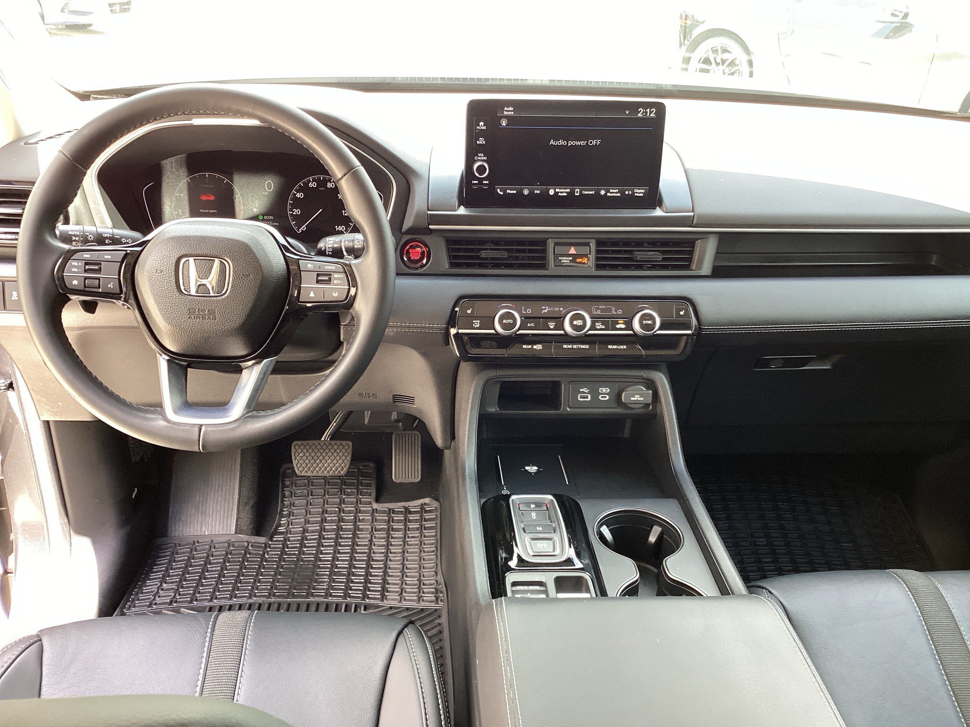 Used 2025 Honda Pilot EX-L image 32