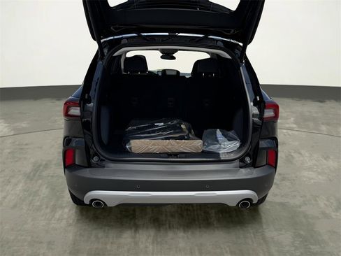 New 2025 Ford Escape SE w/ PHEV Premium Package image 24