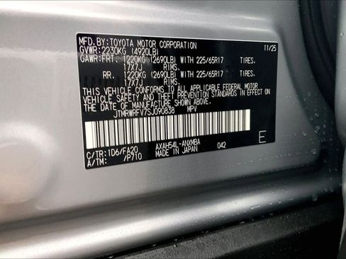 New 2025 Toyota RAV4 XLE image 21