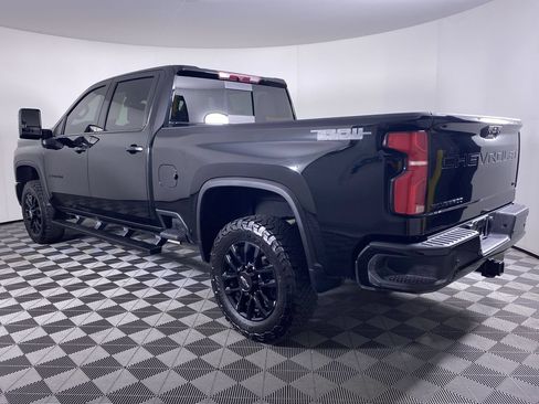 Certified 2025 Chevrolet Silverado 2500 LTZ w/ LTZ Plus Package AWD/4WD image 20
