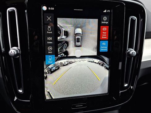 New 2026 Volvo XC40 B5 Ultra w/ Climate Package image 11