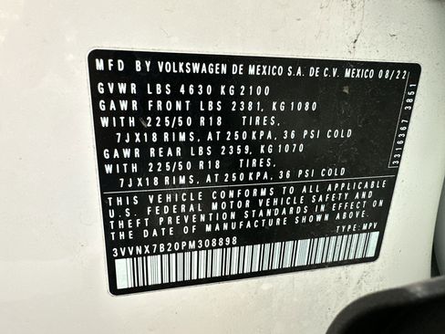 Used 2023 Volkswagen Taos SE w/ Panoramic Sunroof Package image 21