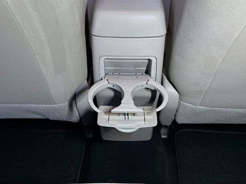 Used 2011 Toyota Corolla image 22