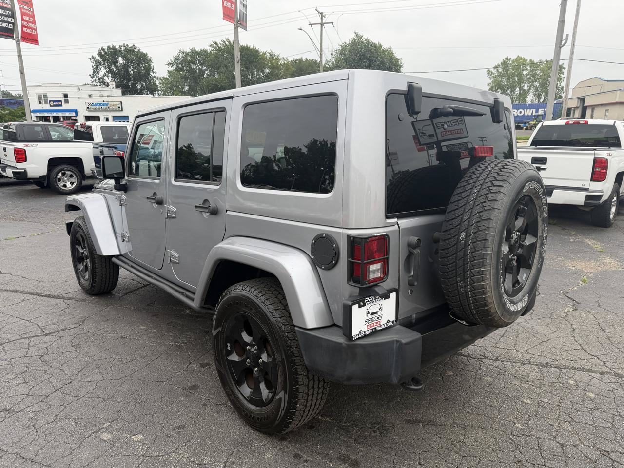 Used 2015 Jeep Wrangler Unlimited Sahara AWD/4WD image 5