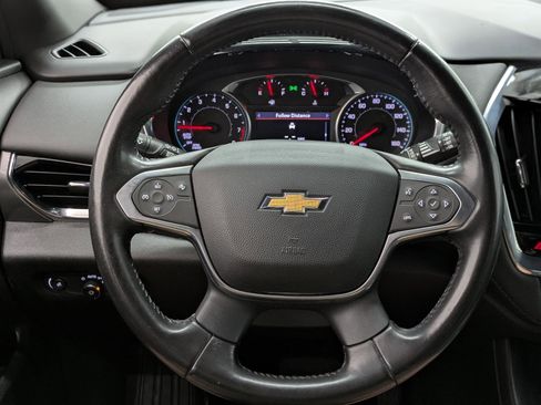 Used 2022 Chevrolet Traverse LT image 32