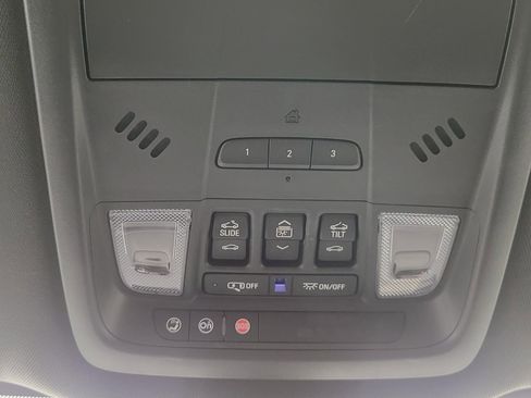Used 2023 Buick Enclave Essence w/ Experience Buick Package AWD/4WD image 18