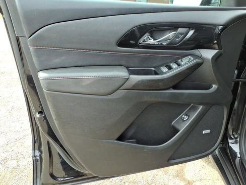Used 2023 Chevrolet Traverse RS w/ LPO, Floor Liner Package AWD/4WD image 15