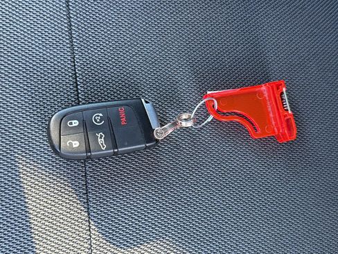 Used 2015 Dodge Charger SXT RWD image 29