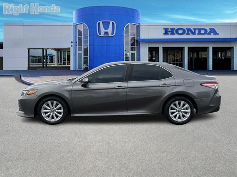 Used 2019 Toyota Camry LE w/ Carpet Mat Package image 3