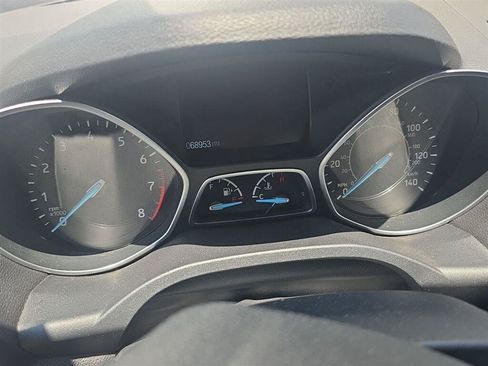 Used 2017 Ford Escape SE AWD/4WD image 9