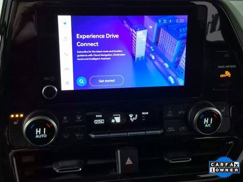 Certified 2024 Toyota Highlander XLE image 19