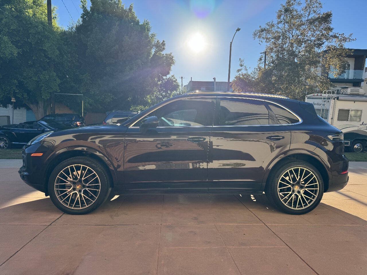 Used 2019 Porsche Cayenne S AWD/4WD image 2
