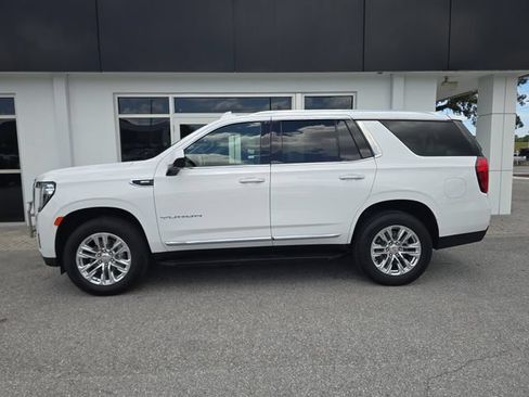 Certified 2024 GMC Yukon SLT AWD/4WD image 4